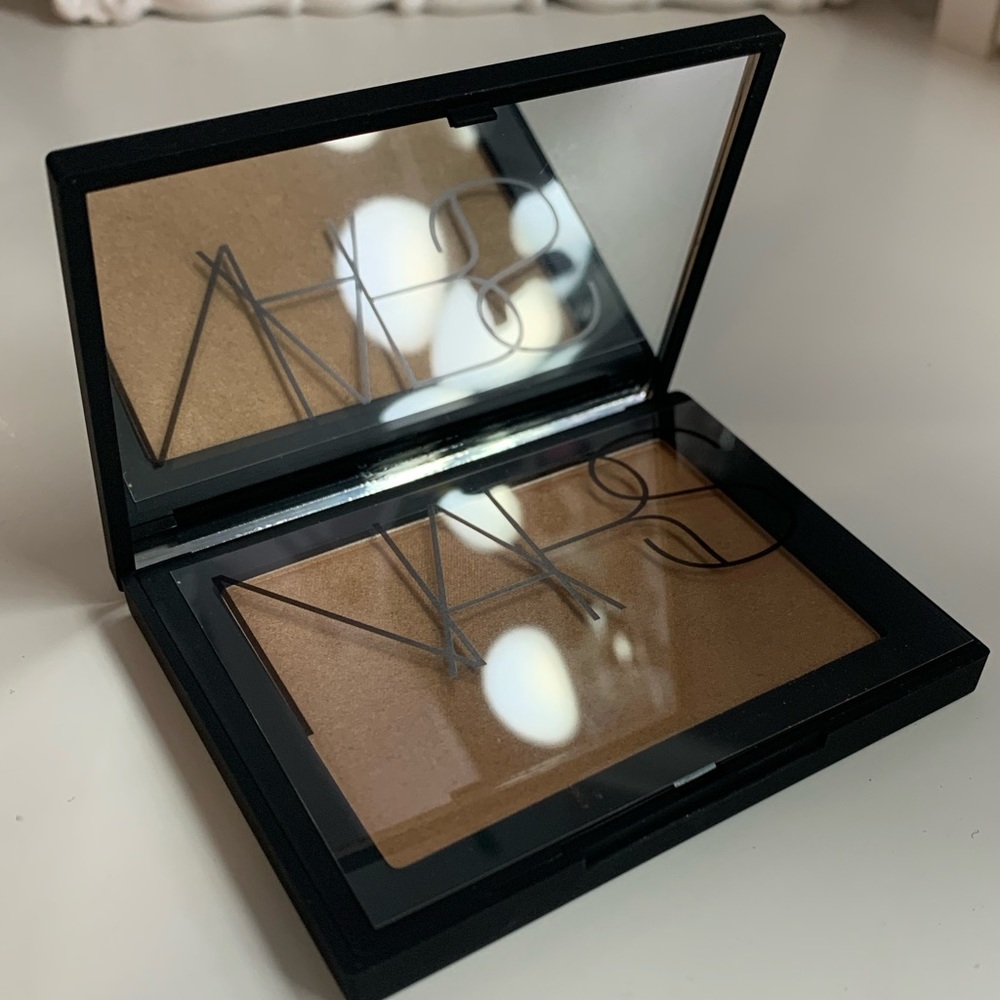 NARS Highlighting Powder